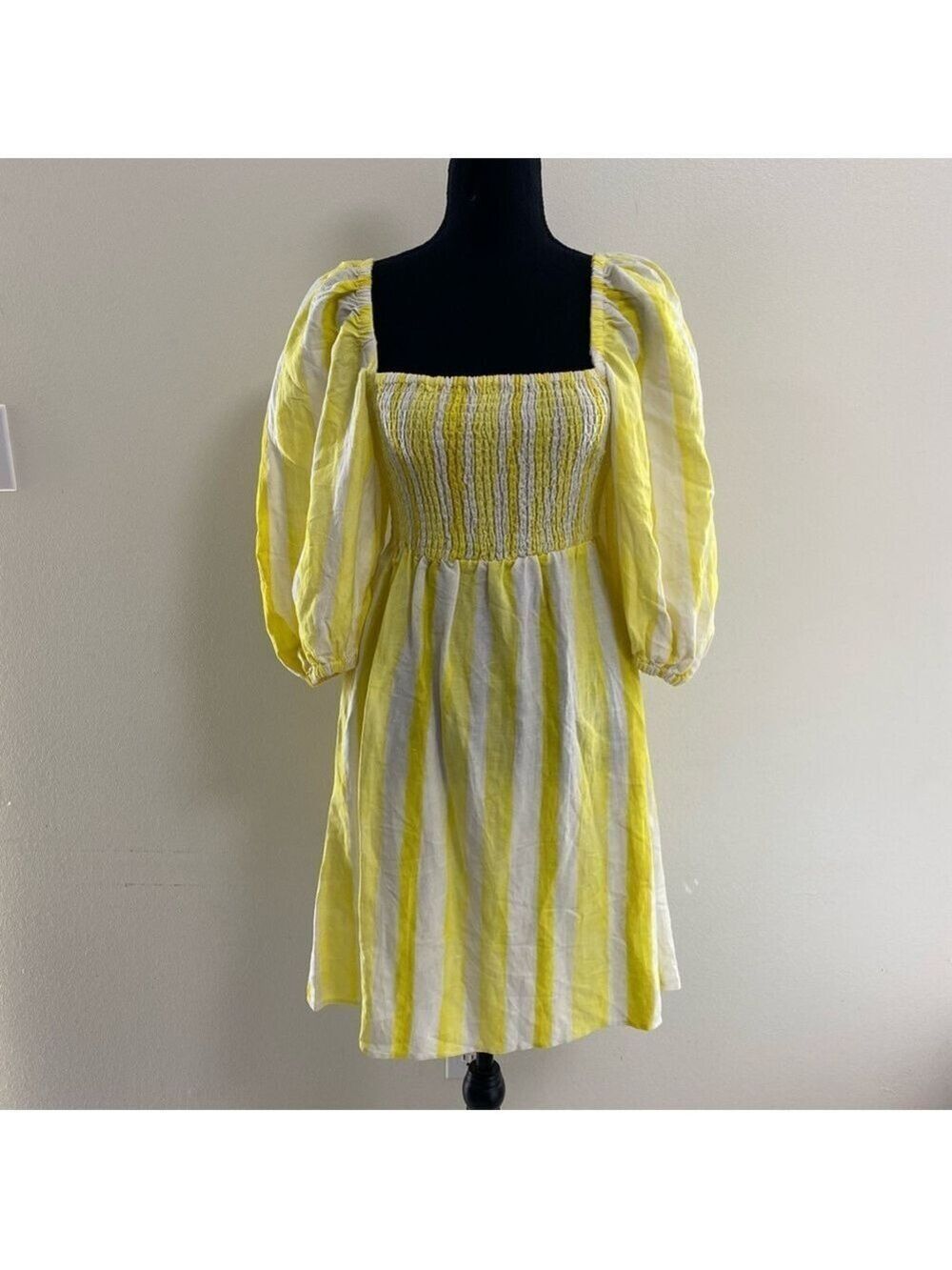 Tuckernuck Dress Women’s Size Medium Yellow White Stripes Annie Smocked Mini